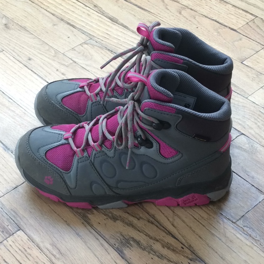 Girls hiking boots